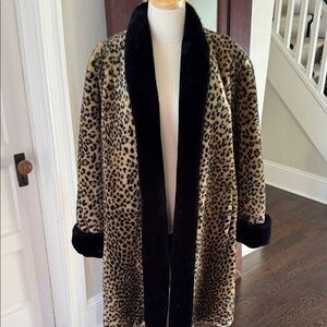 Epic vintage Leopard Print Faux Fur teddy Coat with Black Trim